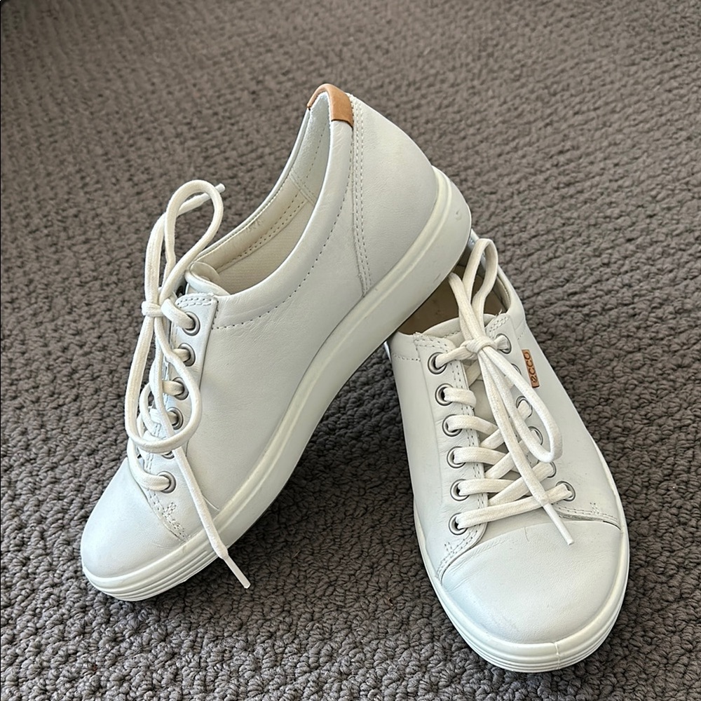 Ecco Women's White Athletic Shoes